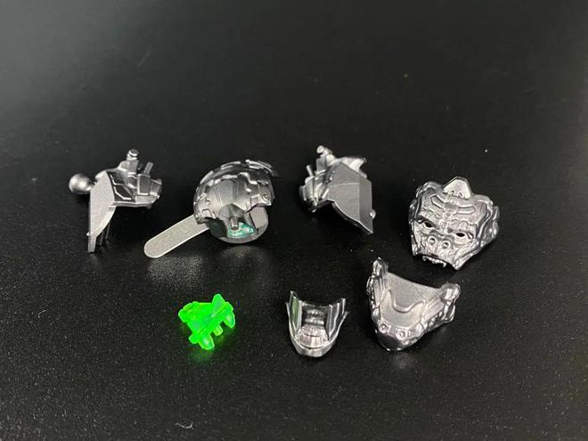 汽车人！出发！擎天柱与猩猩队长联手，布鲁可变形金刚超越版积木人登场！