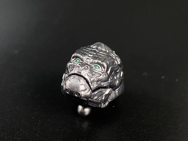 汽车人！出发！擎天柱与猩猩队长联手，布鲁可变形金刚超越版积木人登场！