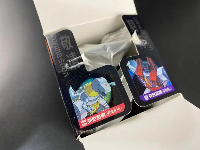 汽车人！出发！擎天柱与猩猩队长联手，布鲁可变形金刚超越版积木人登场！
