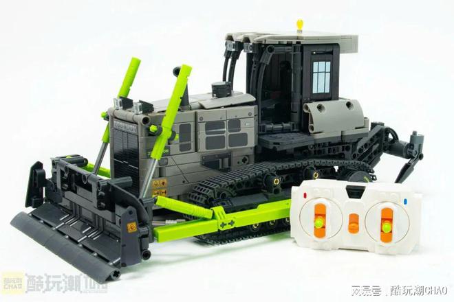 小绿奇迹军团闪现！森宝积木×中联重科工程机械联名套装开箱评测