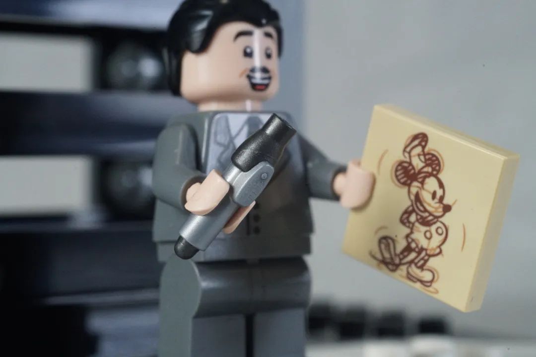 lego43230 华特·迪士尼摄影机开箱