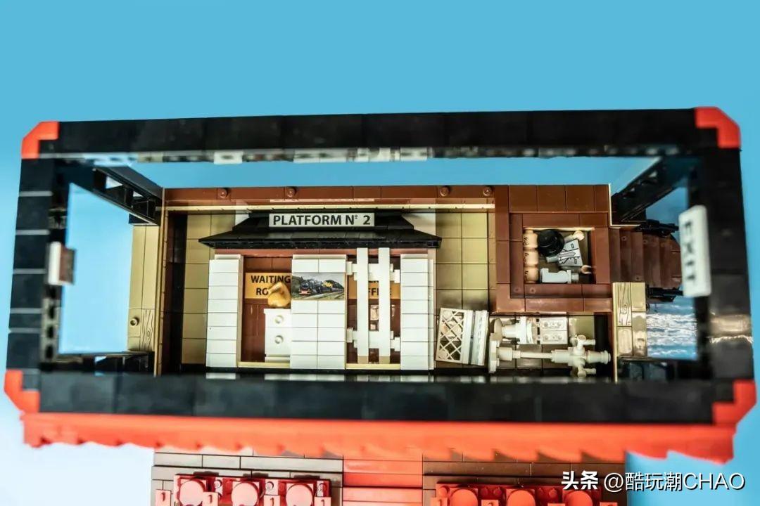 重回默剧时代！乐高IDEAS作品《劳雷尔和哈迪的剧院》获万票支持
