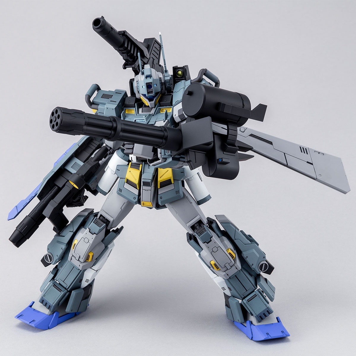 MG 1/100 兴风者高达 P.F.
