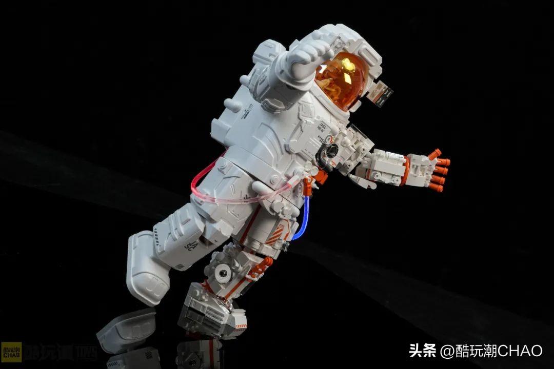 一件套装两份快乐~JAKI佳奇破晓星际纪念套装开箱评测
