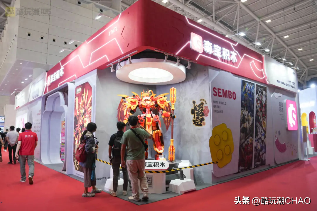 这机甲套装性价比也太高了吧！