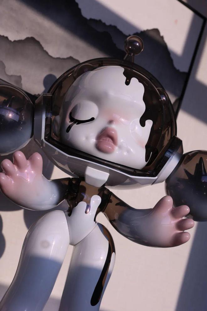 重塑与解构，α SKULLPANDA「光暗之间」正式发布，开启抽签发售