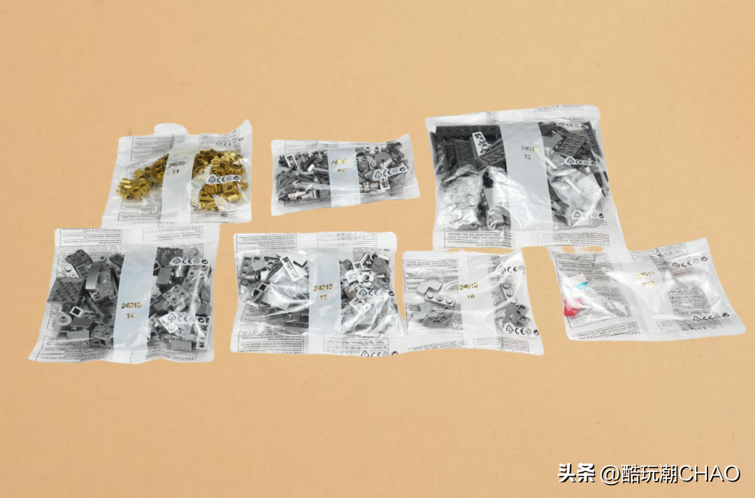 万物皆可半机甲？又见一款透视积木套装