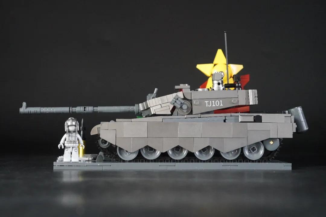 小鲁班 1/35 99A主战坦克（金属漆版）开箱