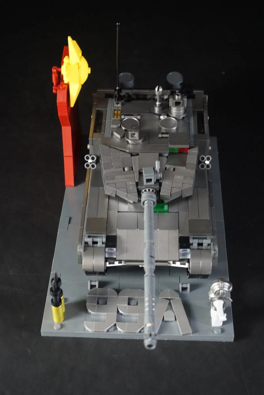 小鲁班 1/35 99A主战坦克（金属漆版）开箱