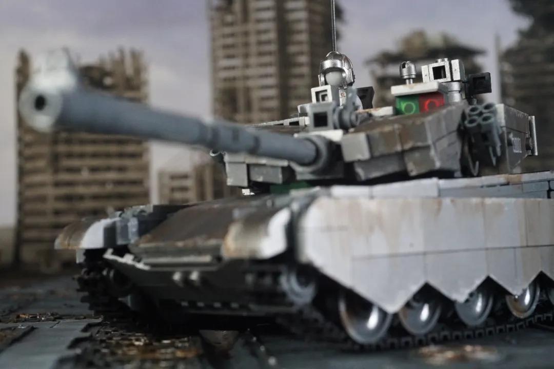 小鲁班 1/35 99A主战坦克（金属漆版）开箱