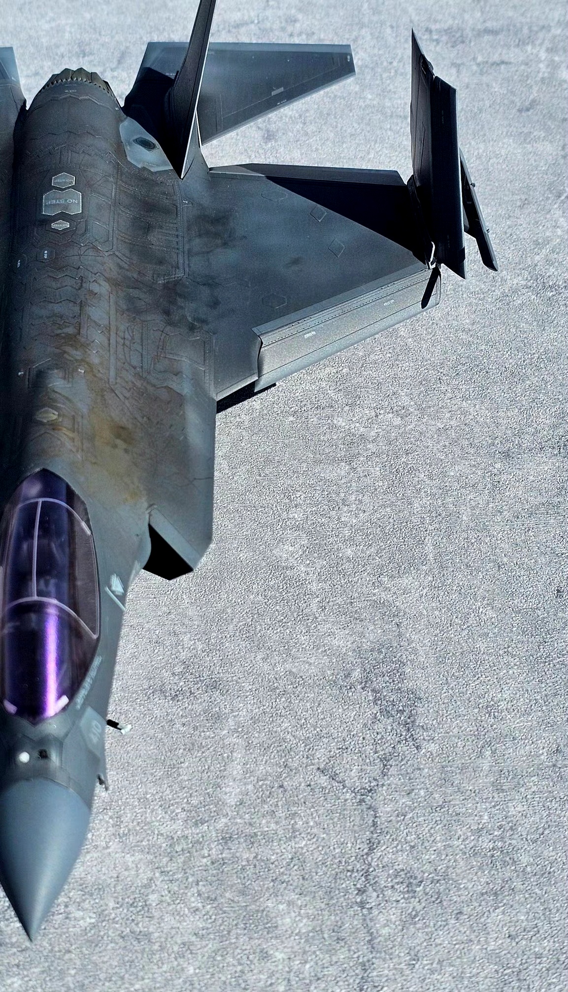 军模欣赏:田宫 1/48 F-35C战斗机模型