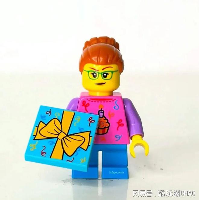 乐高2025年2月“自组人仔”全新零件曝光！气球狗粉丝等惊喜登场