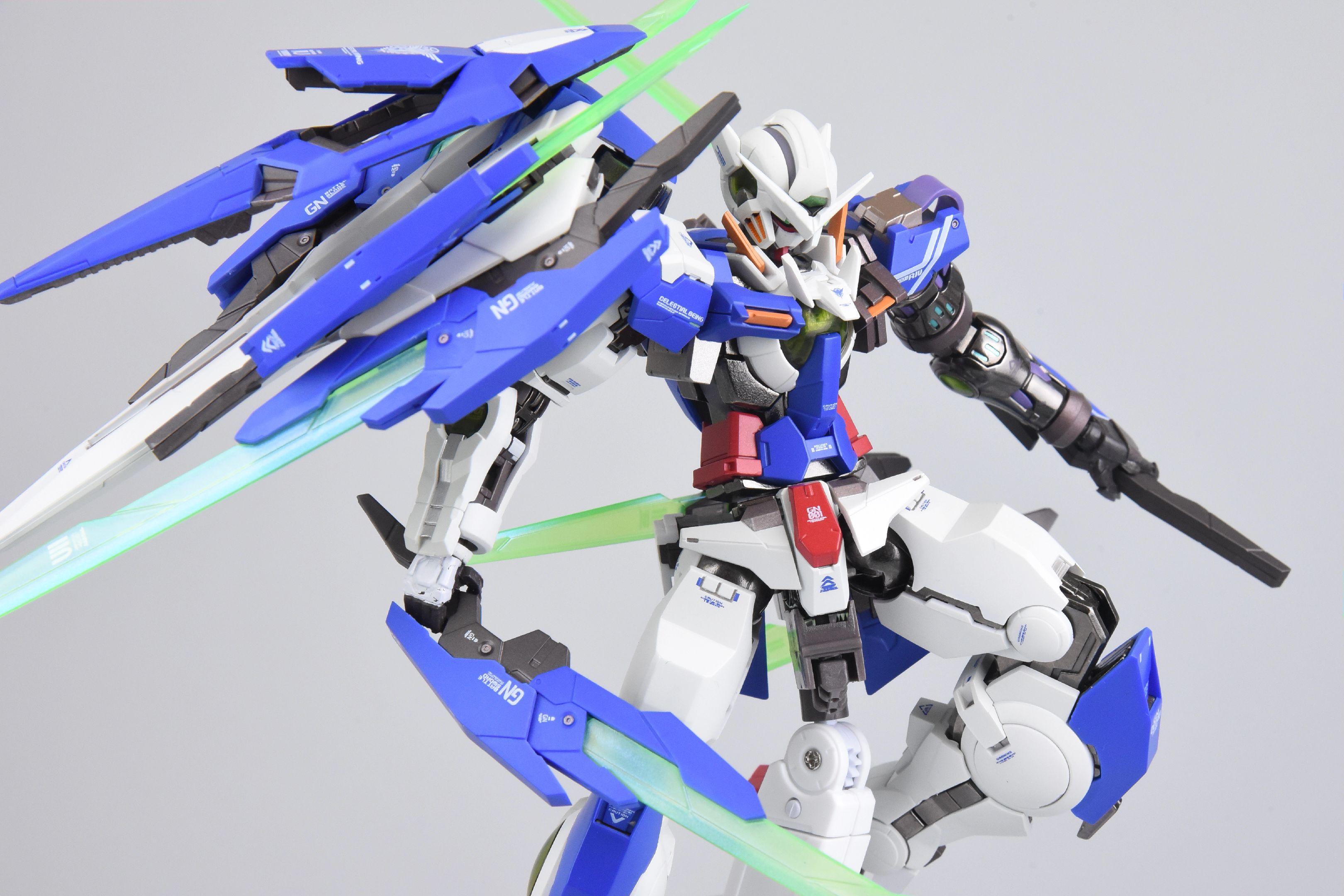 铁臂杨过 神雕模型 能天使R4