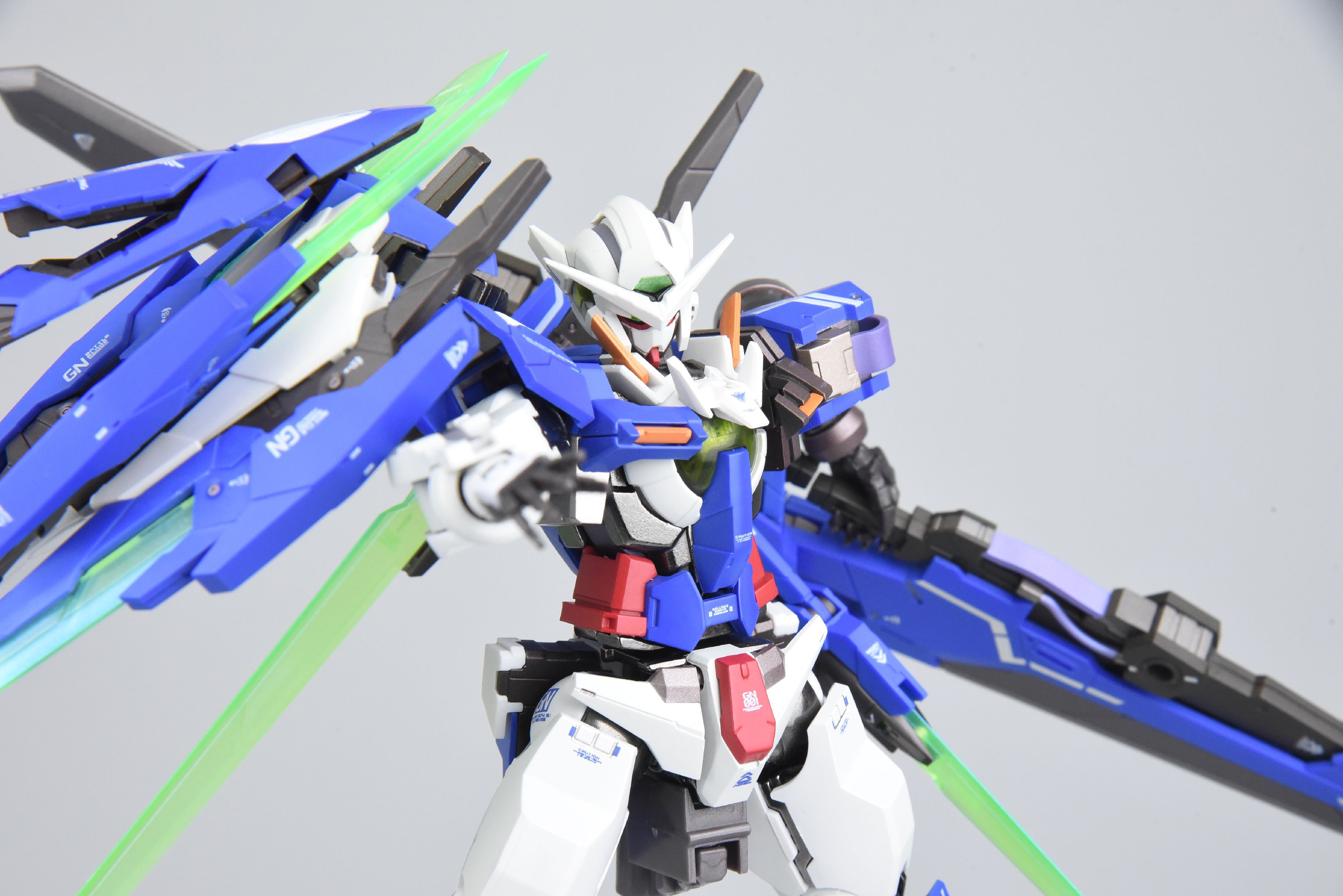 铁臂杨过 神雕模型 能天使R4