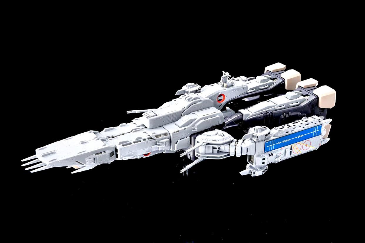 ARCADIA 1/3000 剧场版《超時空要塞：可曾记得爱》MACROSS母舰