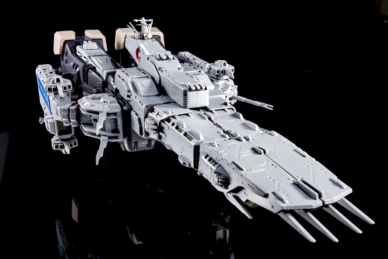 ARCADIA 1/3000 剧场版《超時空要塞：可曾记得爱》MACROSS母舰
