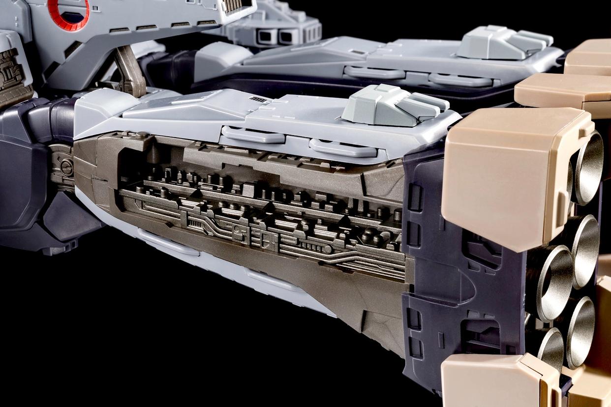 ARCADIA 1/3000 剧场版《超時空要塞：可曾记得爱》MACROSS母舰