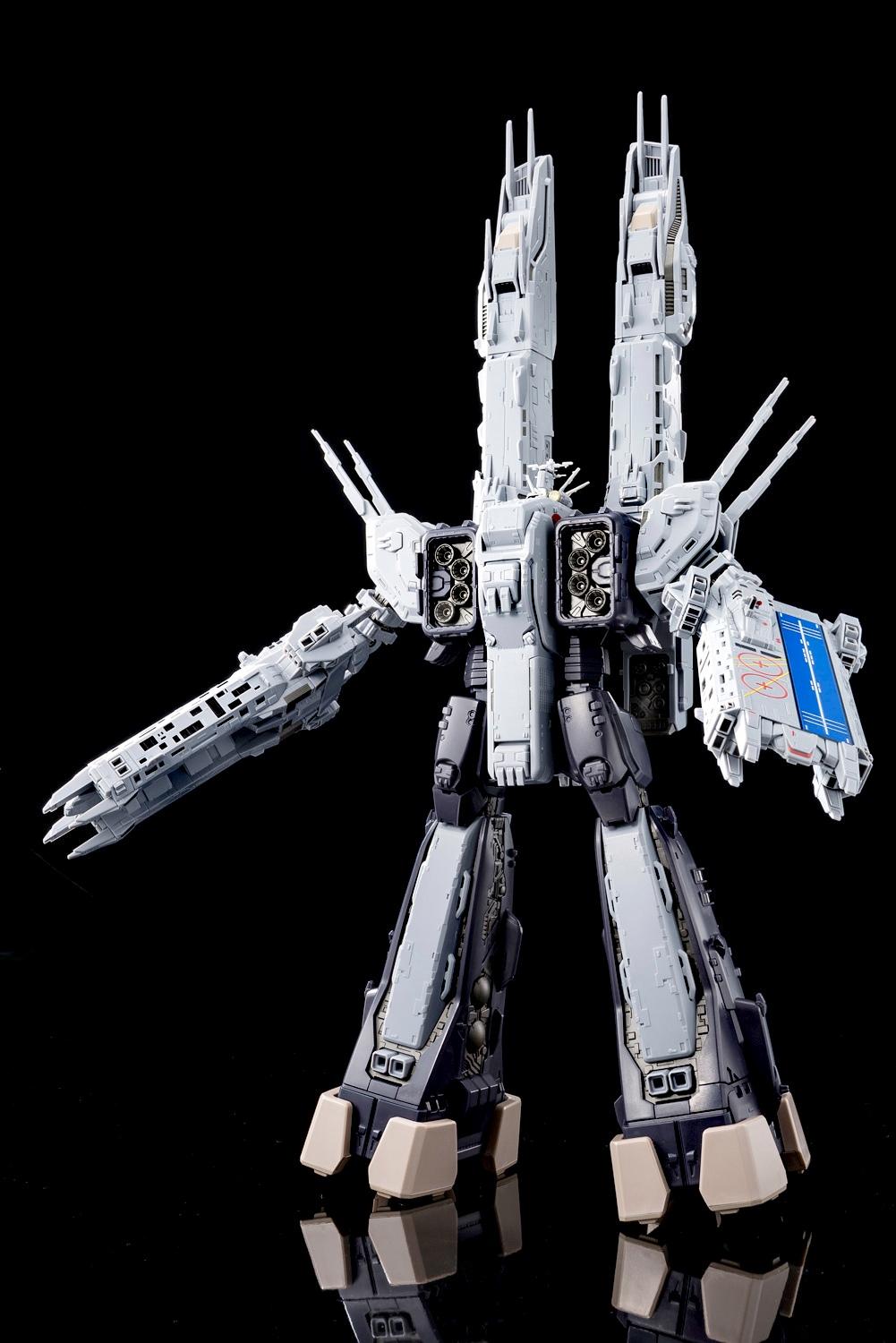 ARCADIA 1/3000 剧场版《超時空要塞：可曾记得爱》MACROSS母舰