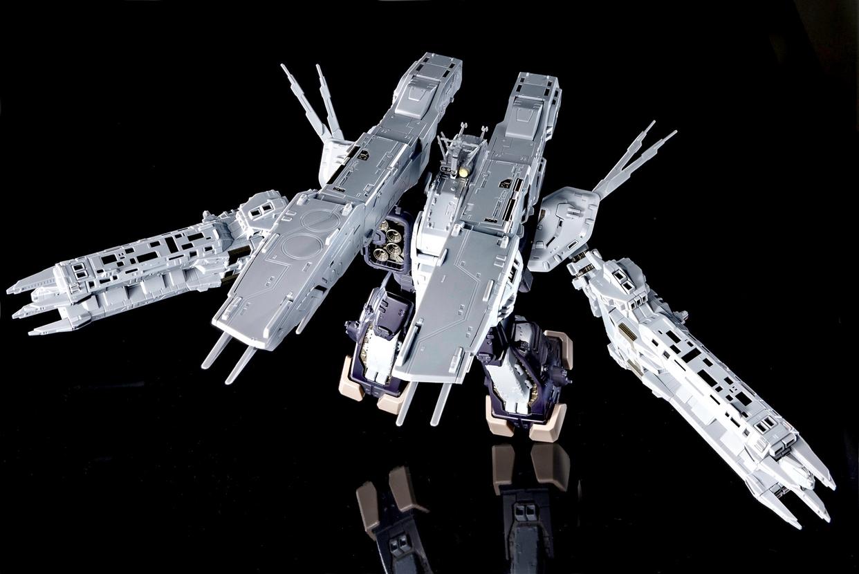 ARCADIA 1/3000 剧场版《超時空要塞：可曾记得爱》MACROSS母舰