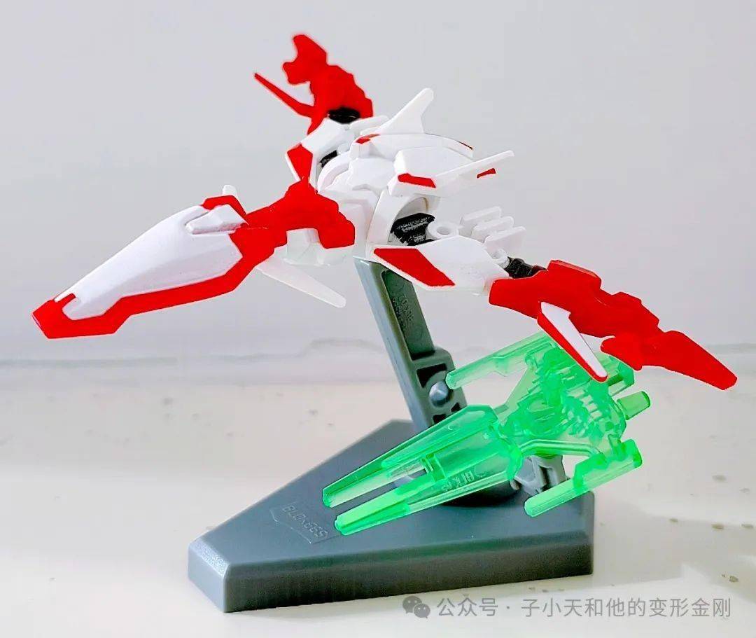 子小天：寒潭测评《布鲁可 英雄总动员 星辰版第一弹，三大IP联动，性价比高，拼装简单，适合入坑体验！》