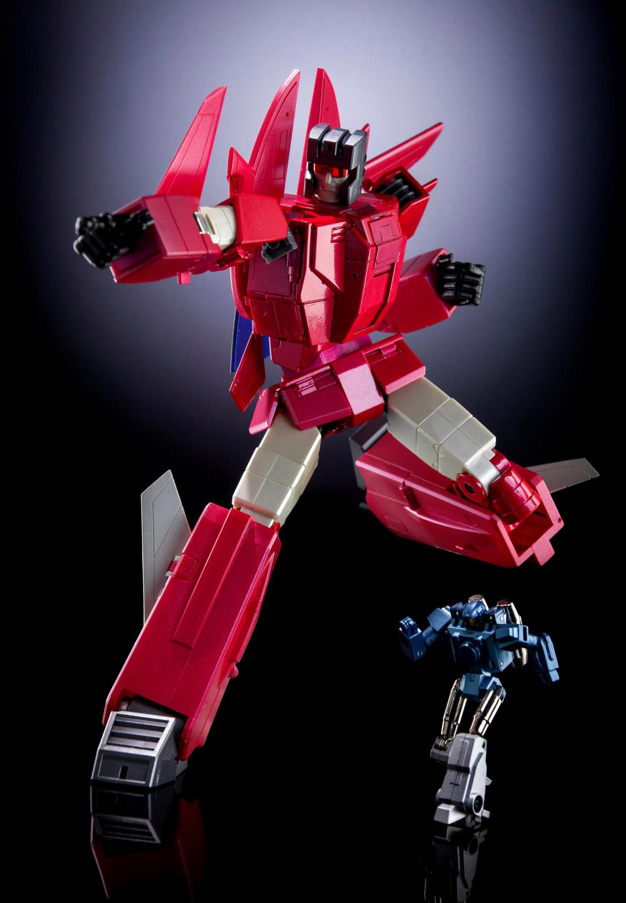 模型欣赏：TRANSBOTS 变形金刚 MX-61 火炭