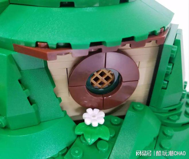 泪目！乐高完美复刻中土夏尔郡，10354指环王：夏尔郡开箱测评！