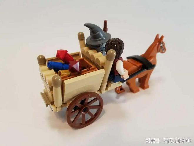 泪目！乐高完美复刻中土夏尔郡，10354指环王：夏尔郡开箱测评！