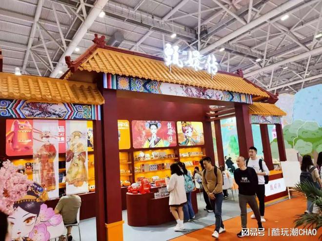 从积木到毛绒，深圳玩具展的精彩收官：小酷带你逛遍三大展馆！