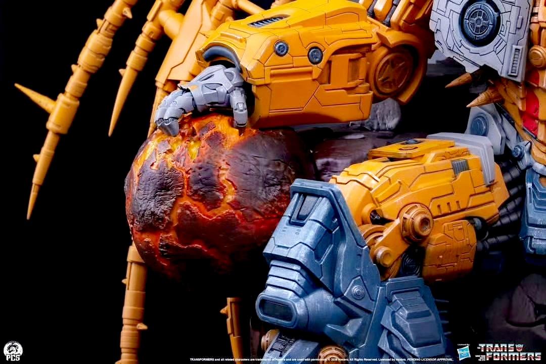 Premium Collectibles Studio 变形金刚 宇宙大帝雕像