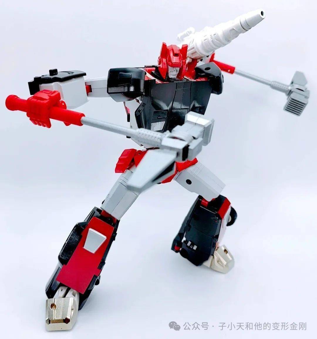 蟹子测评《DX9 G2横炮，像是能冲出屏幕给你一肘》