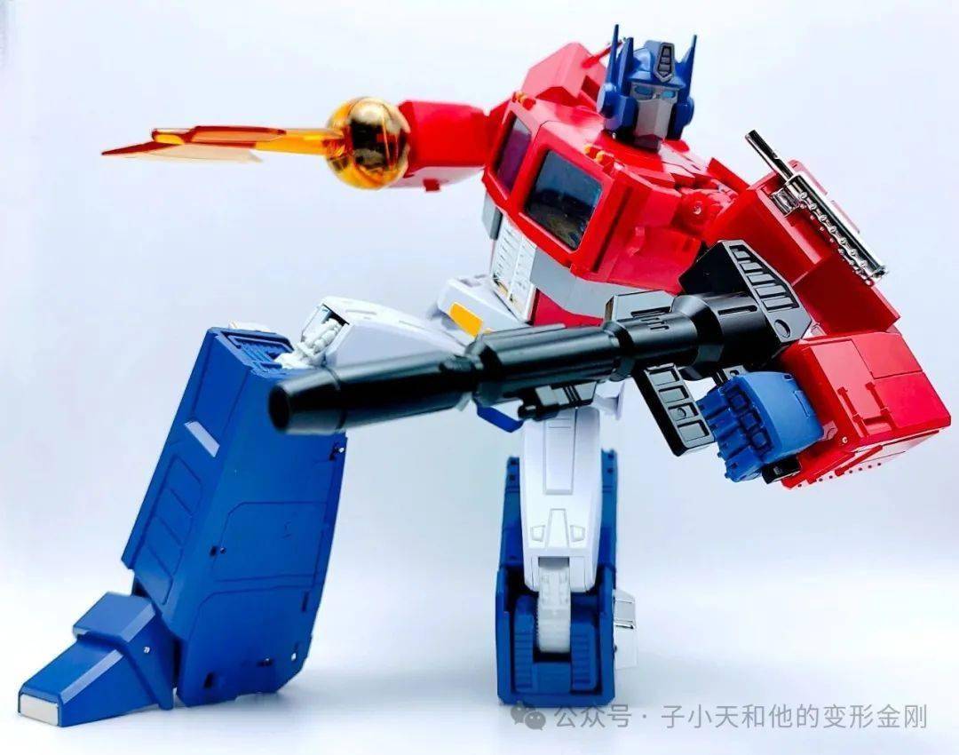 魔方2.0 MP比例擎天柱