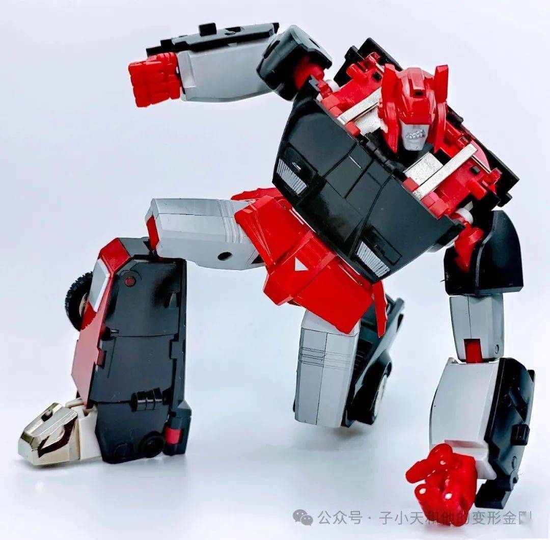 蟹子测评《DX9 G2横炮，像是能冲出屏幕给你一肘》