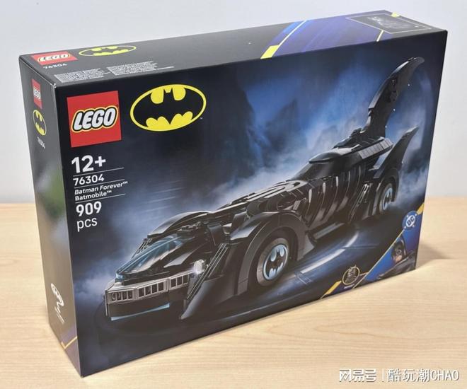 乐高76304评测：41厘米巨兽降临！1995版蝙蝠车终获套件化