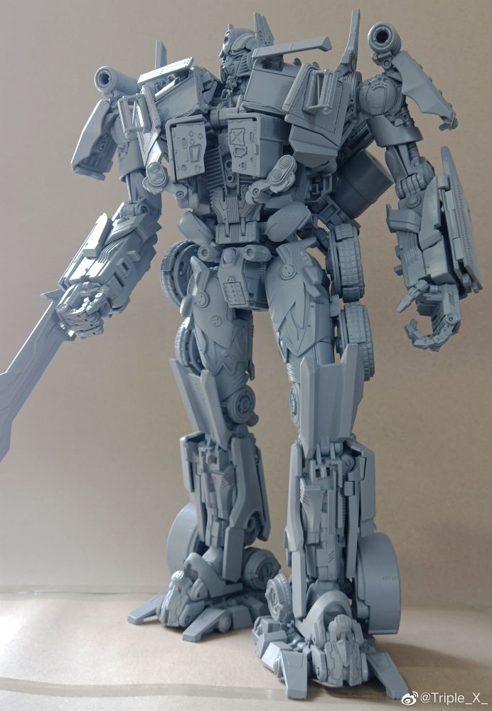 TX-01彼得比尔特原型车机器人